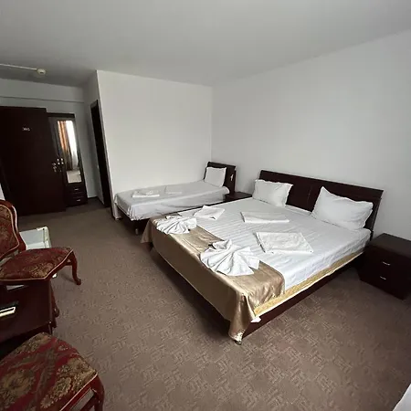 Hotel Orient Mamaia Nord à Năvodari Extérieur photo