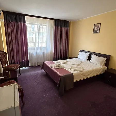Hotel Orient Mamaia Nord à Năvodari Extérieur photo