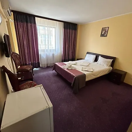Hotel Orient Mamaia Nord à Năvodari Extérieur photo